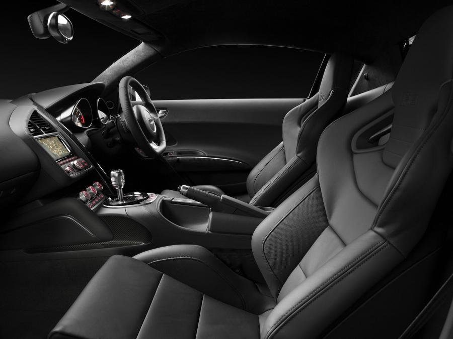Интерьер Audi R8 V10 Plus 2013 года  (AU) (фото 24 из 25)